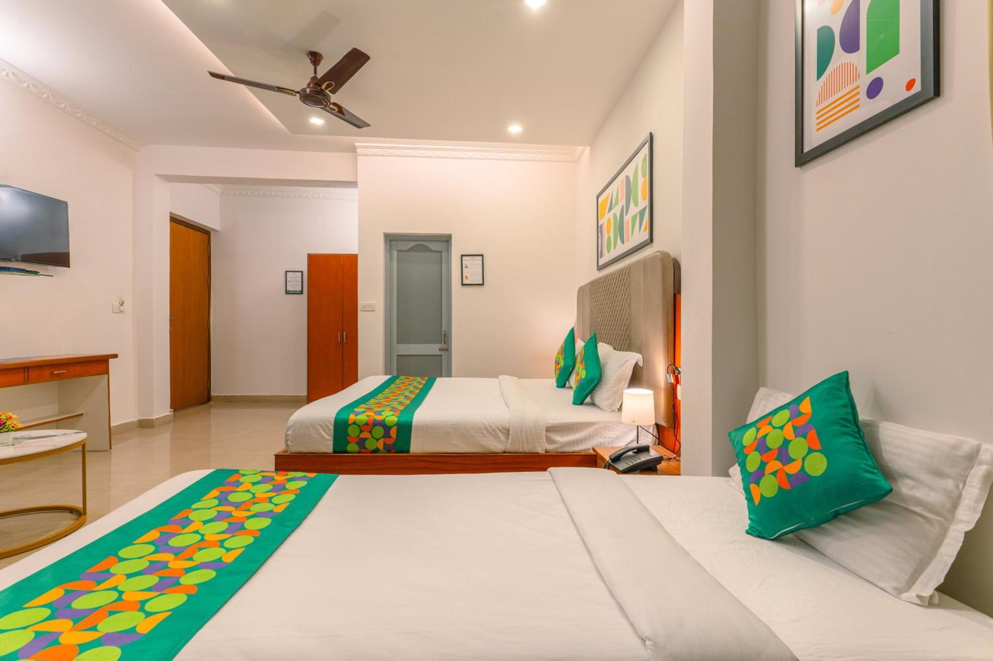 Treebo Regalia Comforts, 15 Mins From Abbey Waterfall Hotel Madikeri Luaran gambar